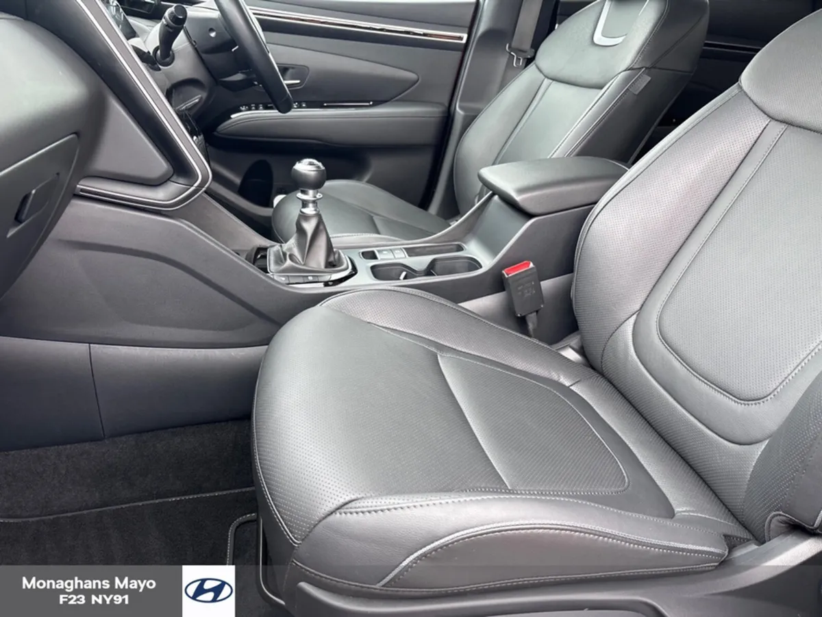 Hyundai Tucson EXECUTIVE PLUS 1.6 DIESEL 5DR - Image 4