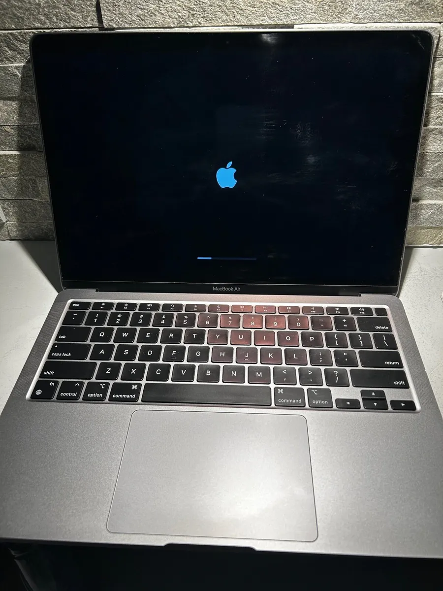 Macbook Air M1 - Image 2