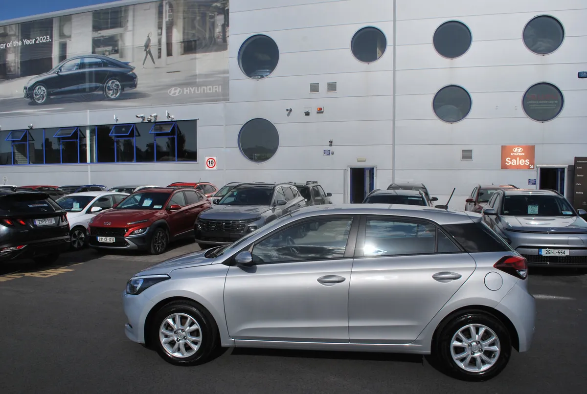 Hyundai i20 2017 - Image 2
