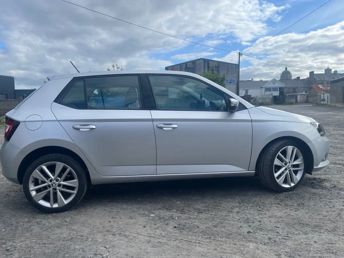 Skoda Fabia 2015 - Image 3