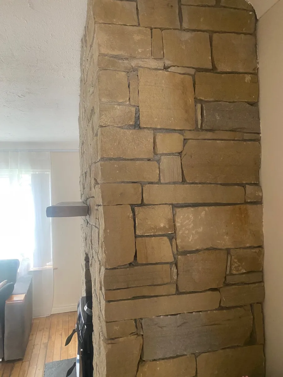 Stone fireplace, oak beam €400. Ready to go. - Image 2
