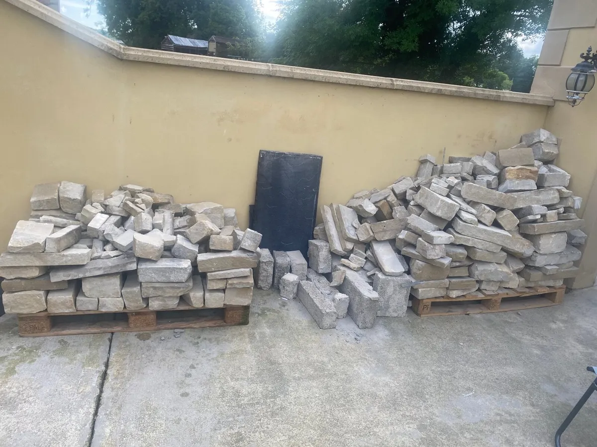 Stone fireplace, oak beam €400. Ready to go. - Image 3