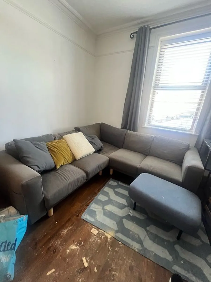 sofa - Image 1