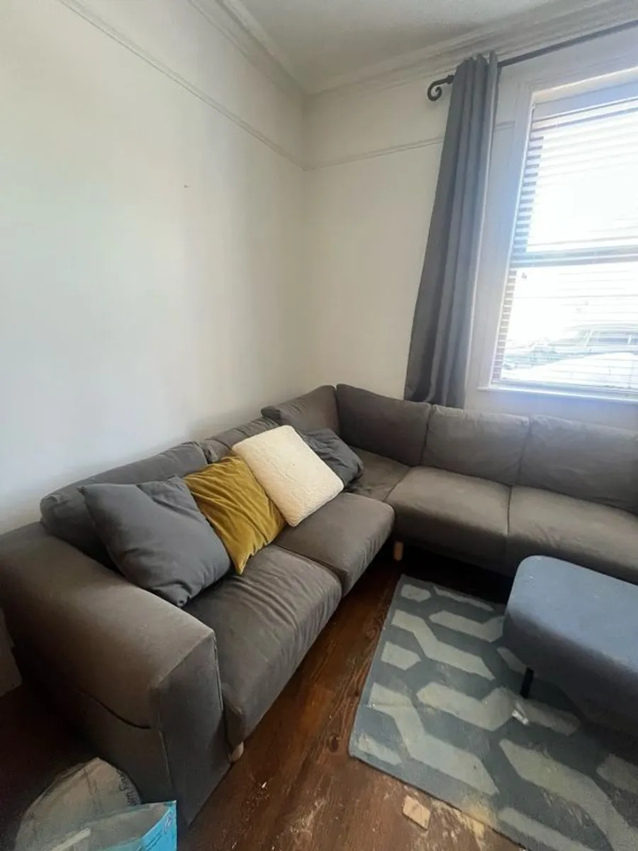 sofa - Image 2