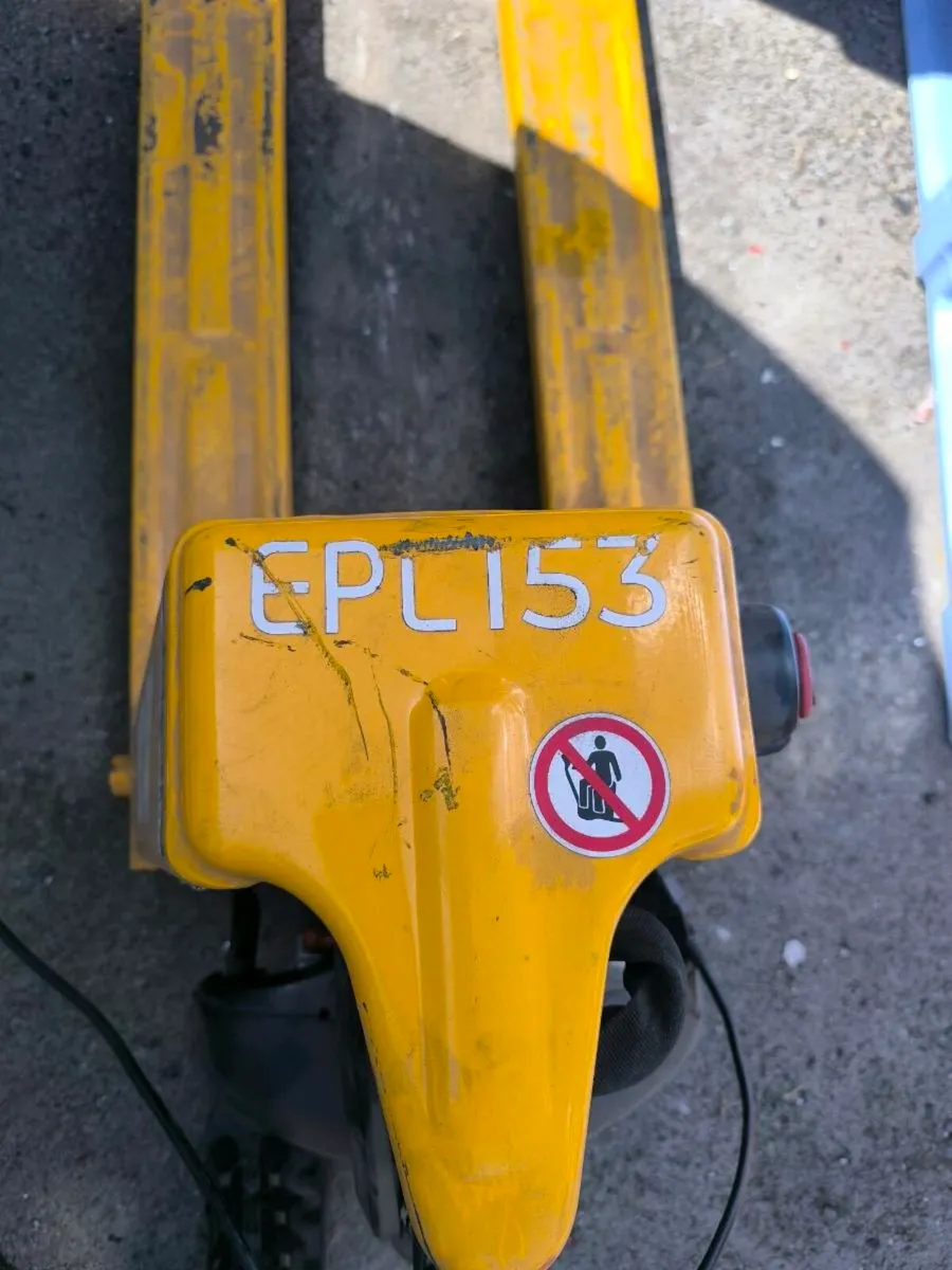 Electric pallet truck - Image 4