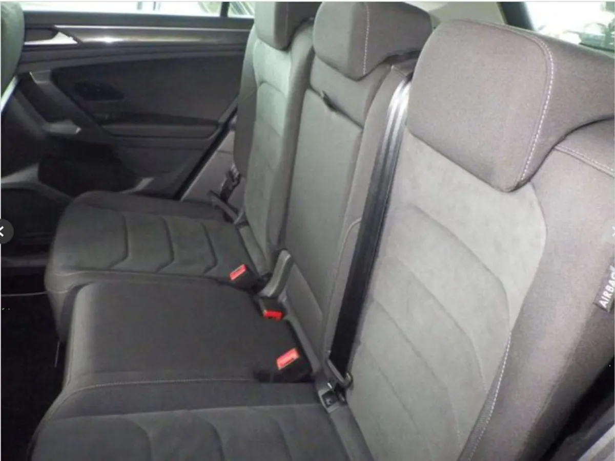Volkswagen Tiguan 4wd Diesel Tiguan Low Mileage C - Image 2