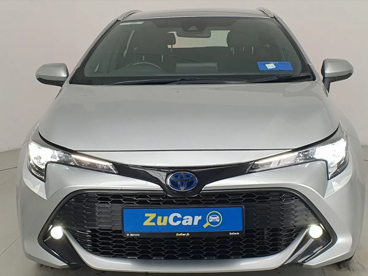 Toyota Corolla  212 1.8 Hybrid Luna Saloon - Image 3