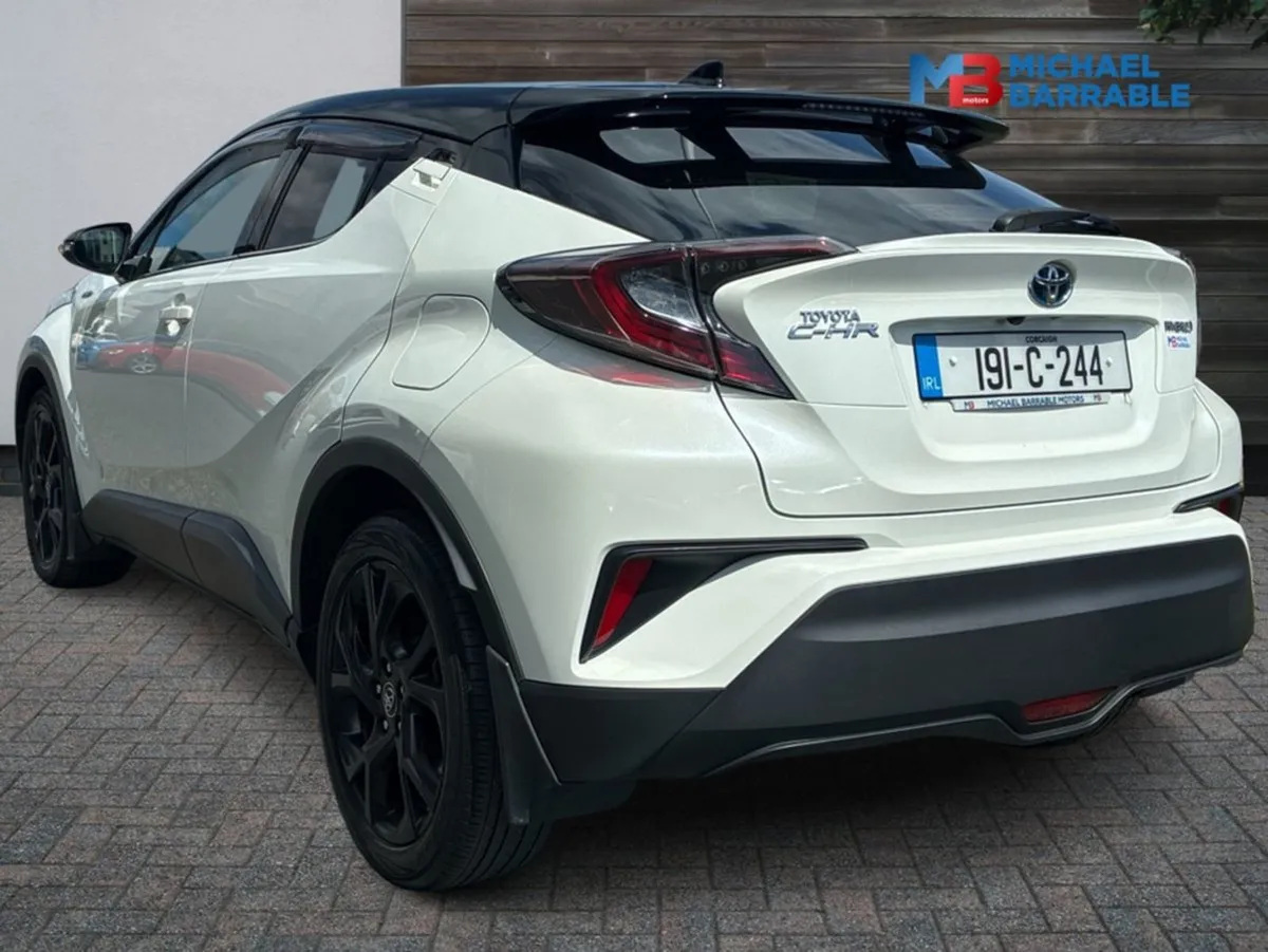 Toyota C-HR Hybrid Luna Sport 4DR Auto - Image 4