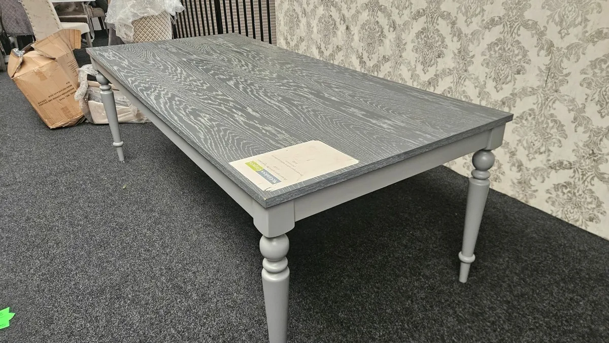 Showroom Clearance 7ft table - Image 1