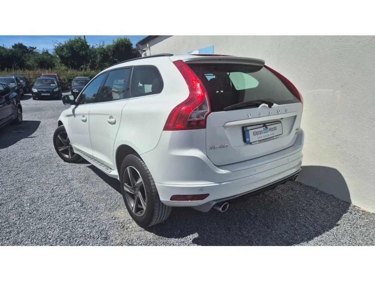 Volvo XC60 R-design - Image 3