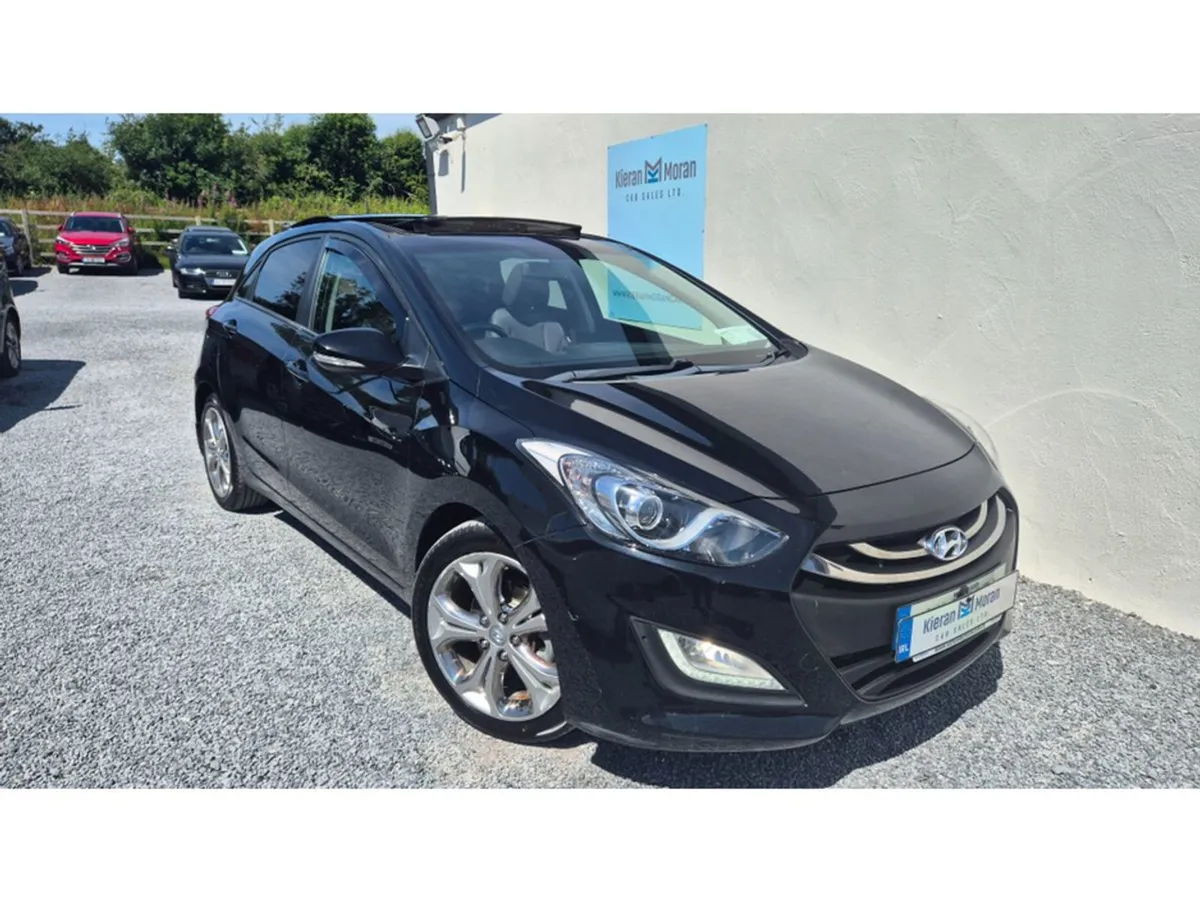 Hyundai i30 1.6 Premium - Image 2