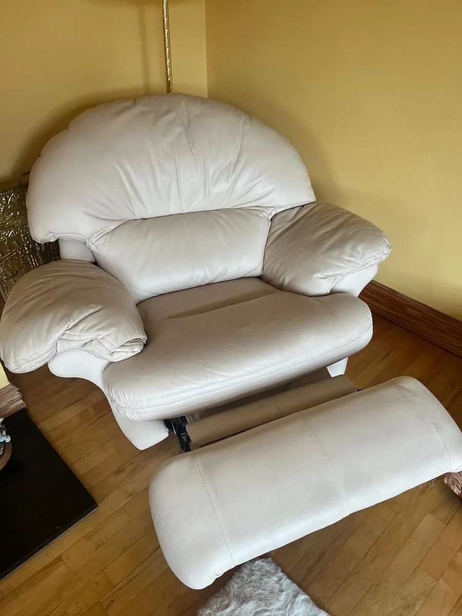 Leather 3 Piece Suite - Image 3
