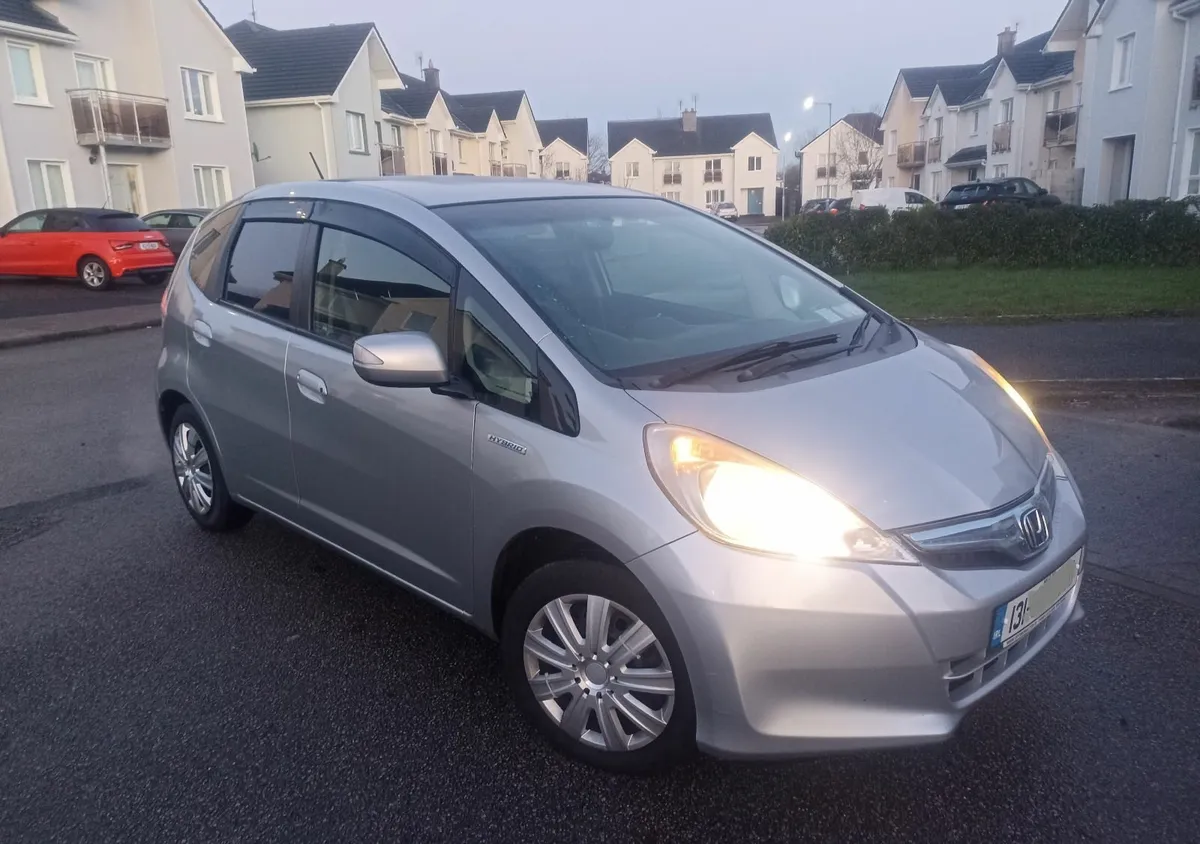 Honda Fit 2013, Hybrid, automatic, mint - Image 2