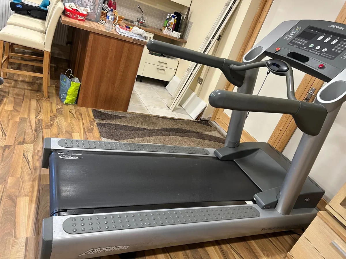 Treadmill - Image 4