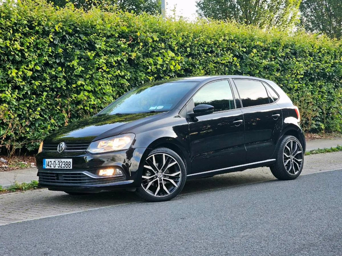 2014 AUTOMATIC VW POLO HIGHLINE LOW KM HIGH SPEC - Image 2