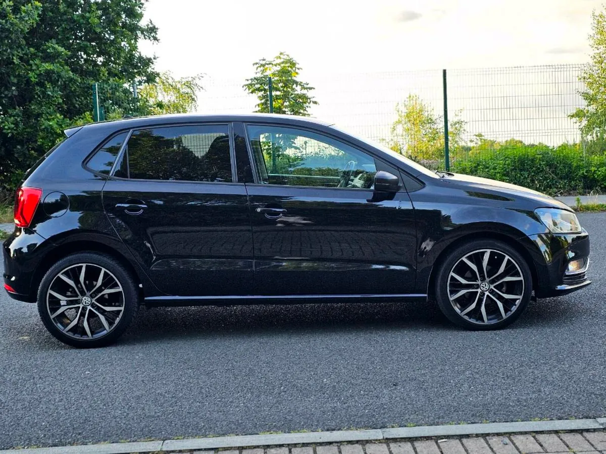 2014 AUTOMATIC VW POLO HIGHLINE LOW KM HIGH SPEC - Image 4