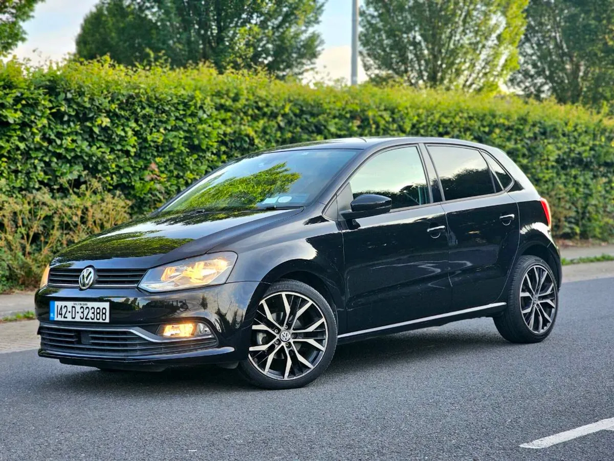 2014 AUTOMATIC VW POLO HIGHLINE LOW KM HIGH SPEC - Image 1