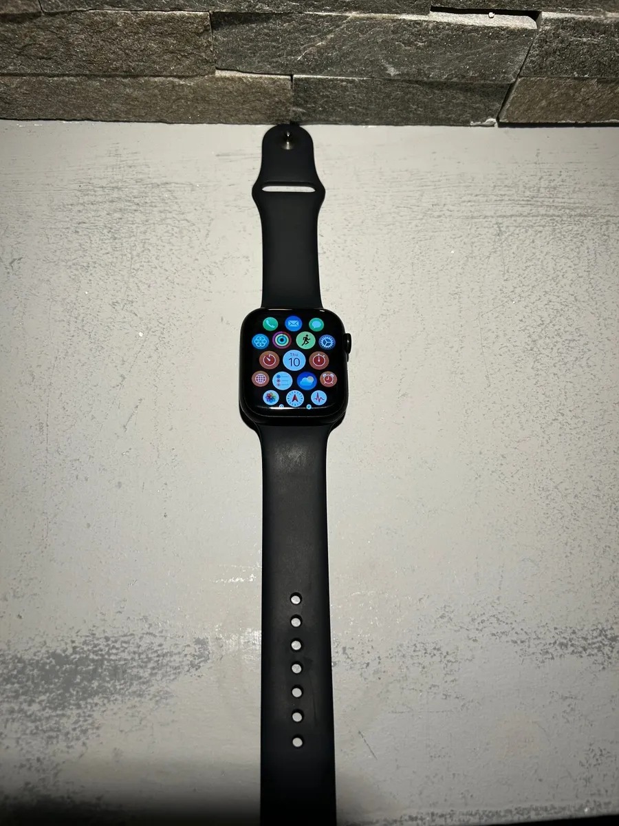 Apple Watch Series 9 GPS 45mm - Image 2