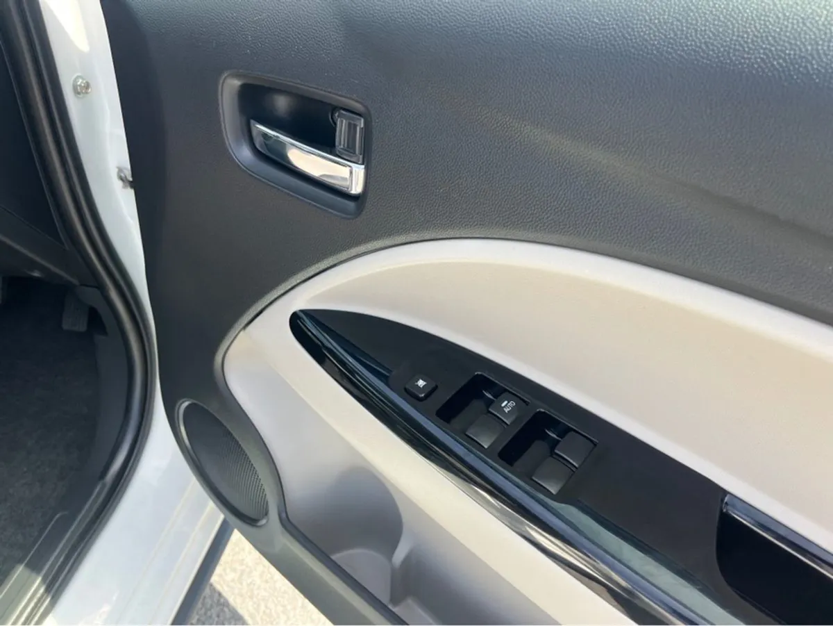 Mitsubishi Mirage Push Button Start 5DR Auto - Image 3