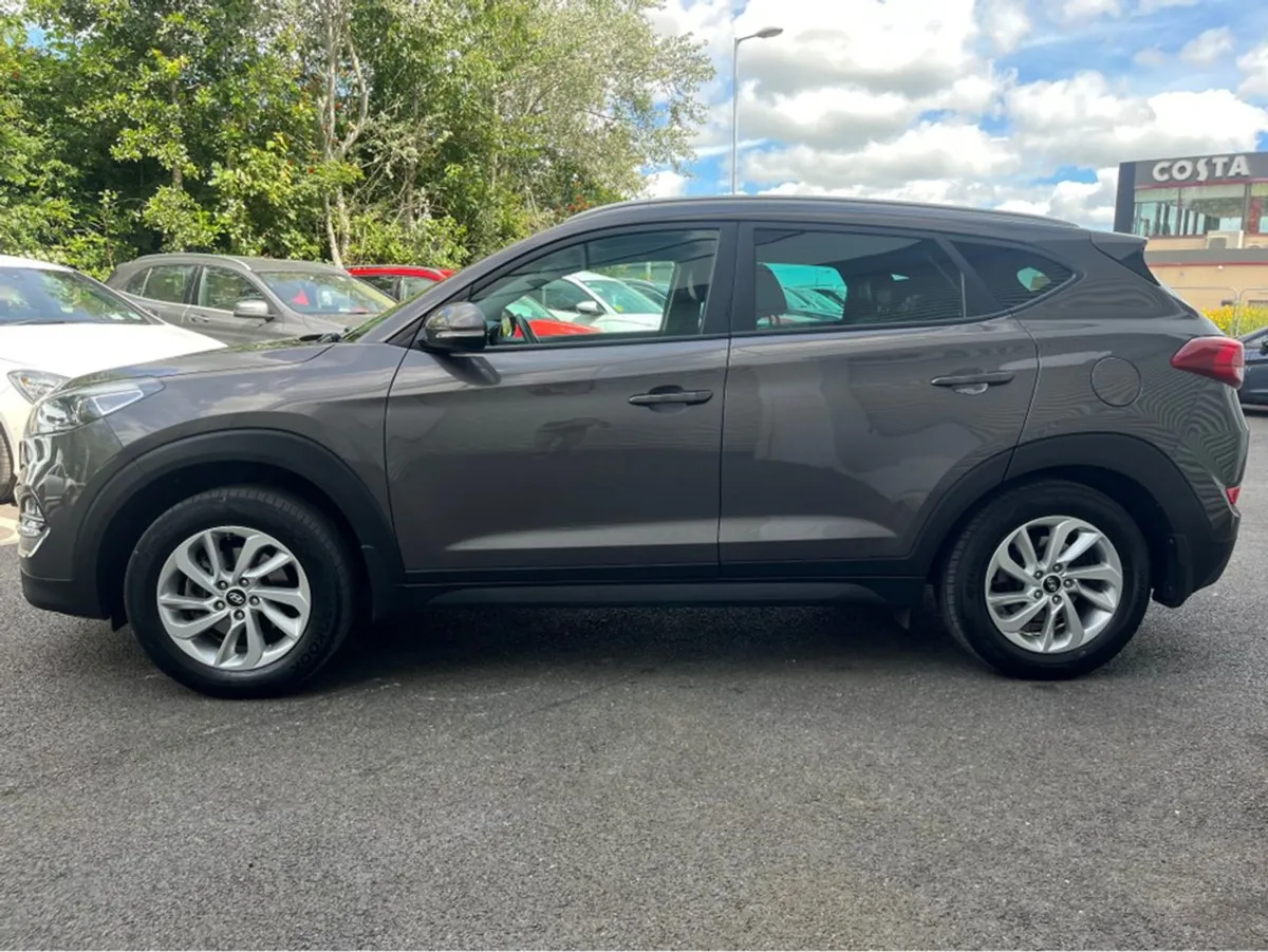 Hyundai Tucson 1.7 Diesel Executive - Image 4