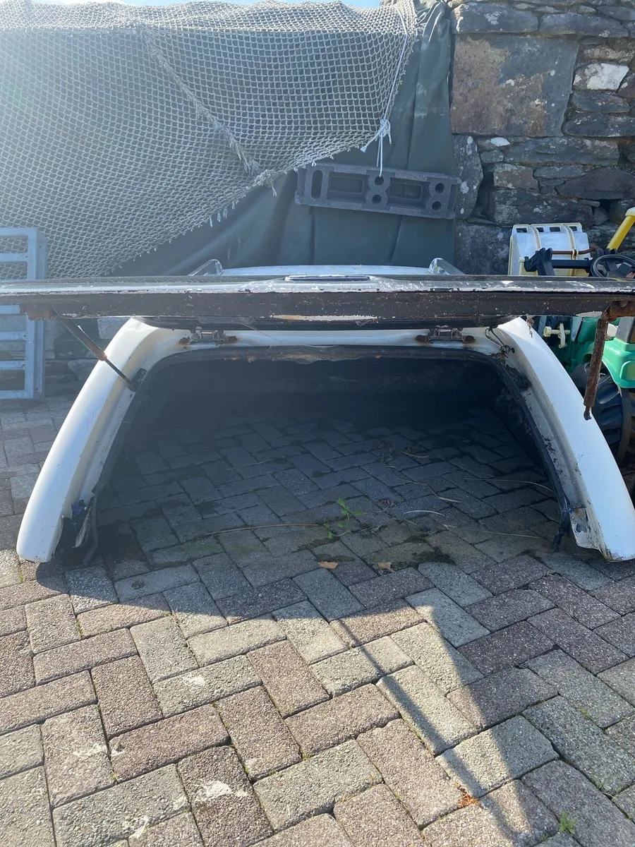 Hilux canopy - Image 3