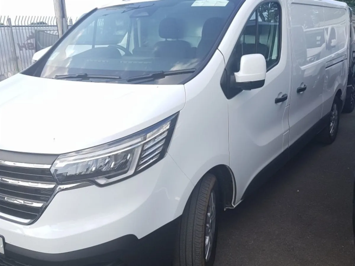 Renault Trafic 150BHP Extra EX VAT Price Displayed - Image 3
