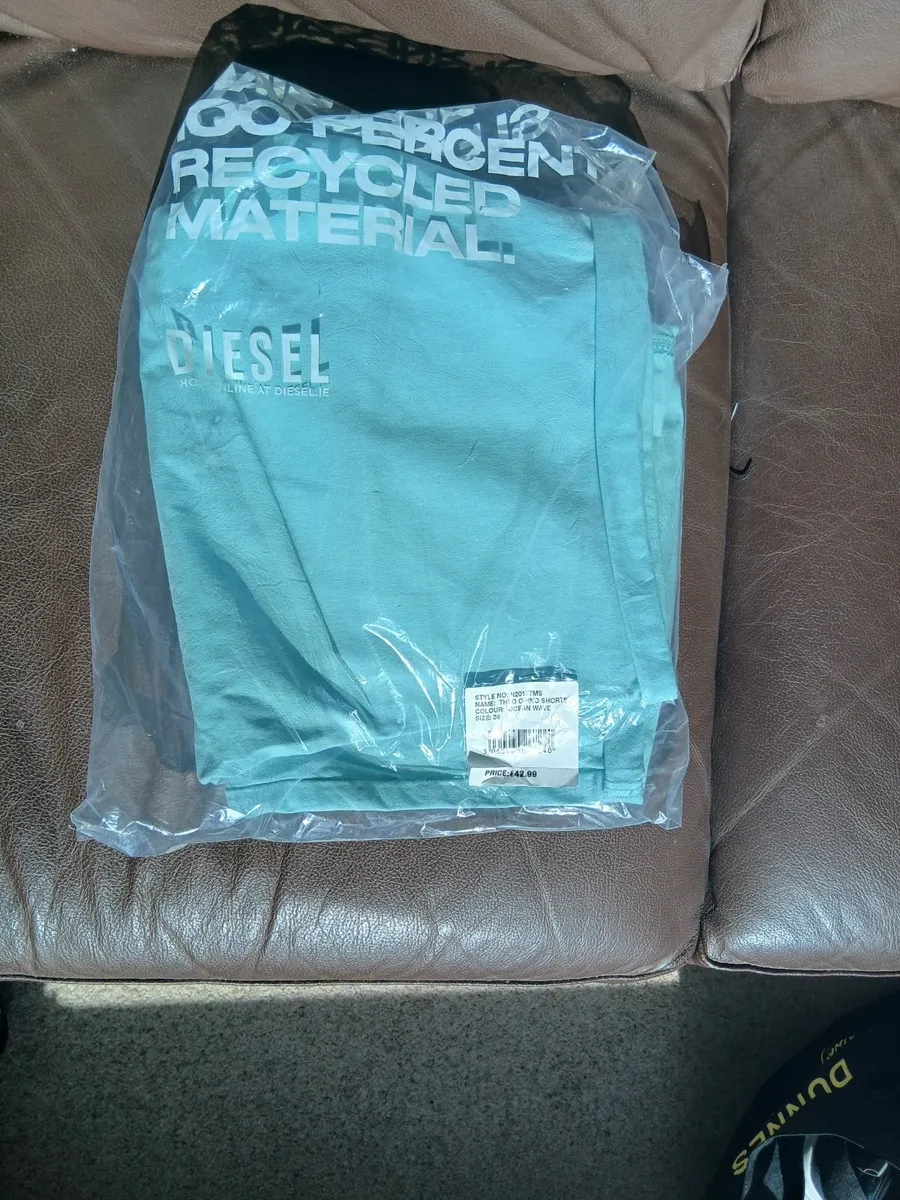 Diesel Chino Shorts 36W - Brand New - Never Worn - Image 4