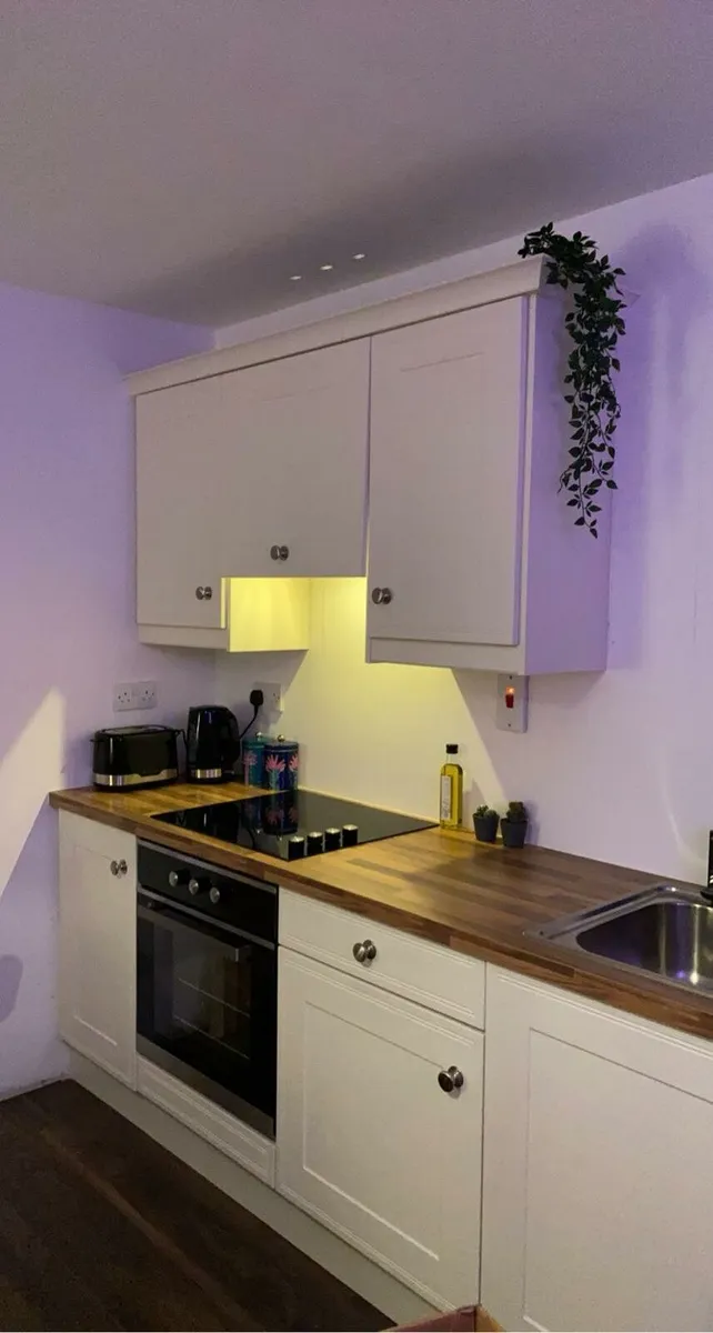 Galley kitchen - Image 3