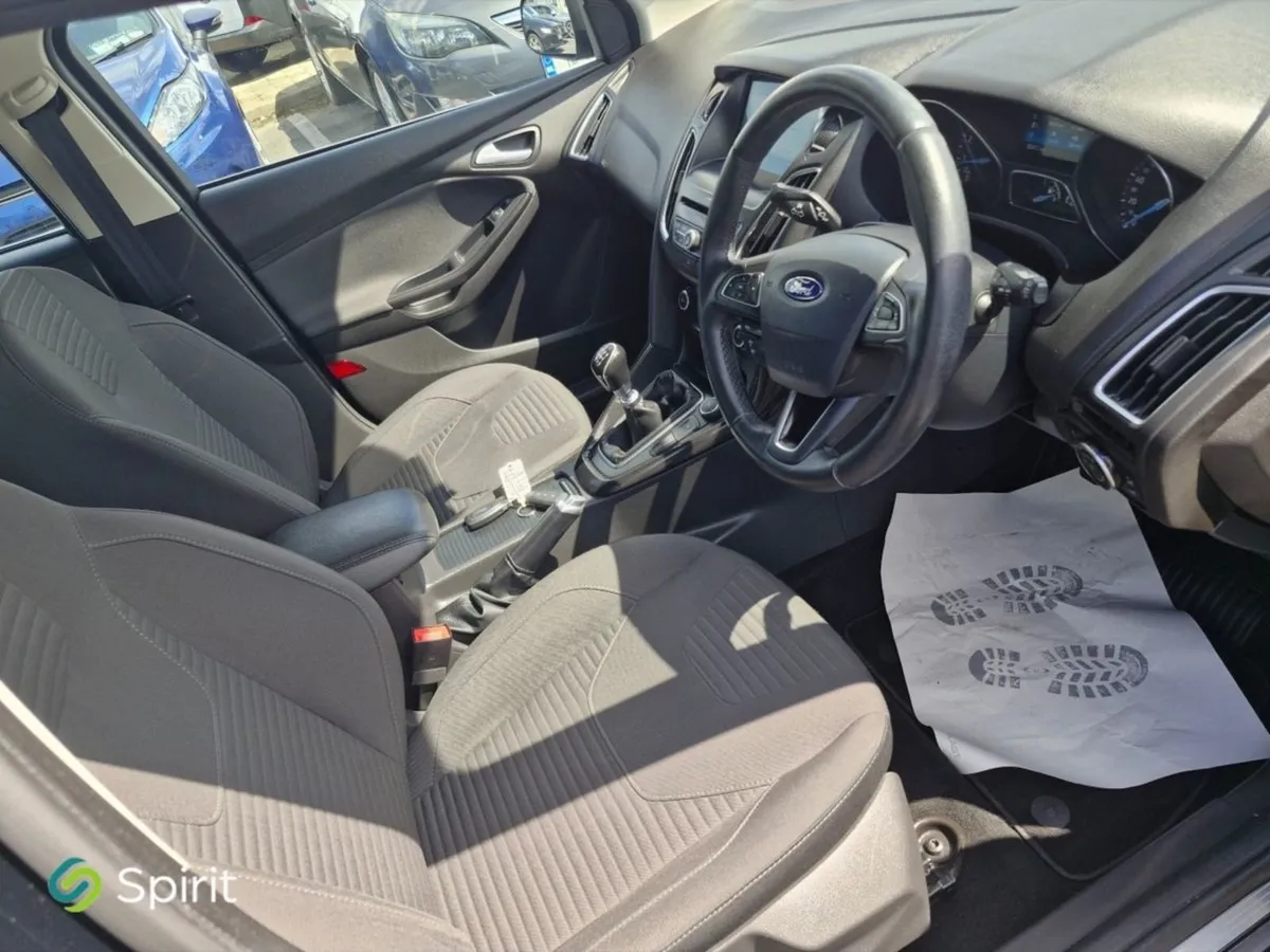 Ford Focus 1.0 Ecoboost 125PS Titanium - Image 4