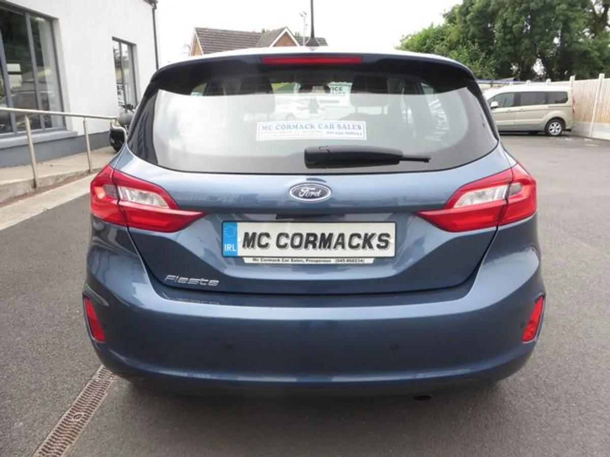 Ford Fiesta Zetec - Image 4