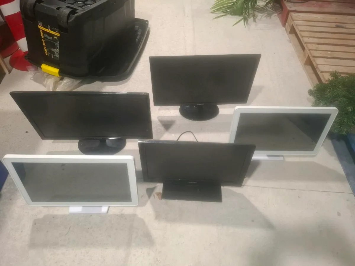 PC monitors - Image 1