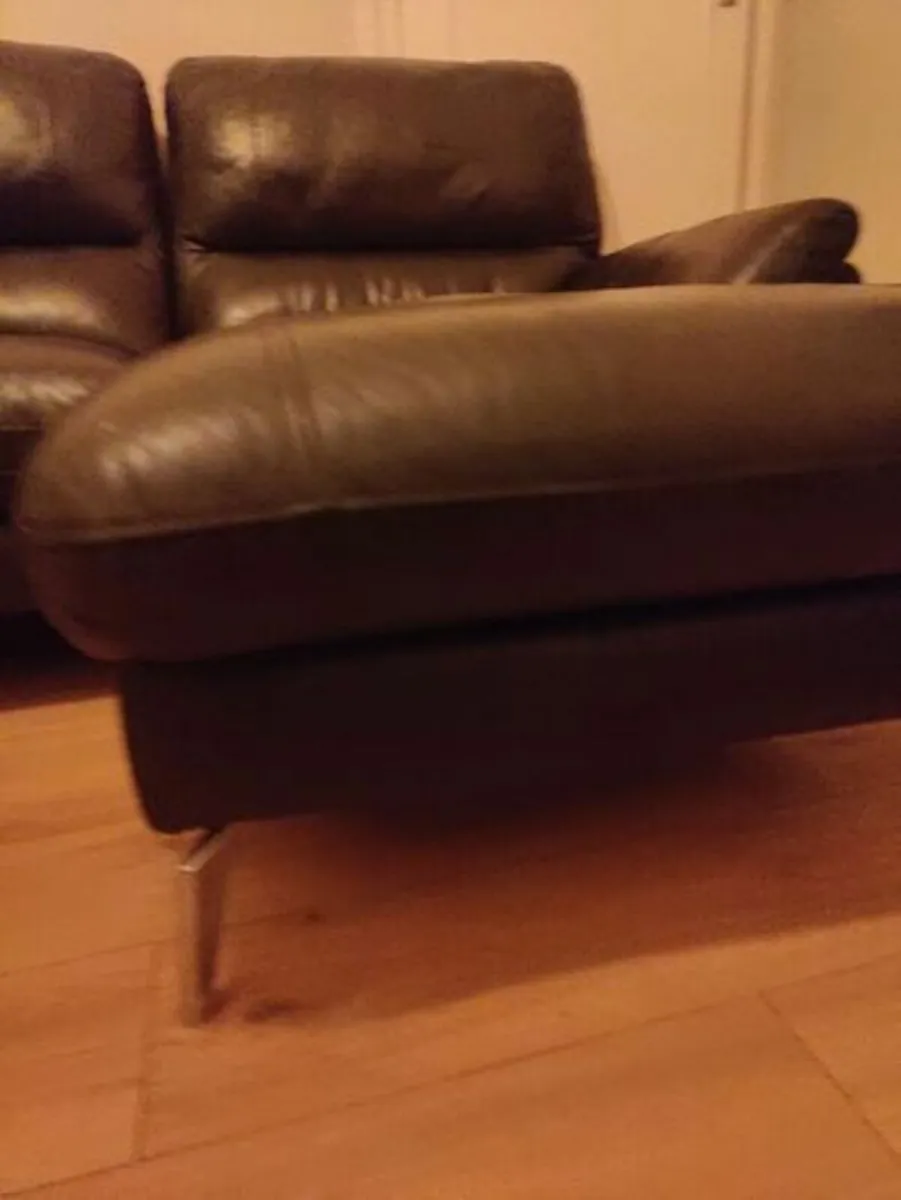 Black leather Couch - Image 2