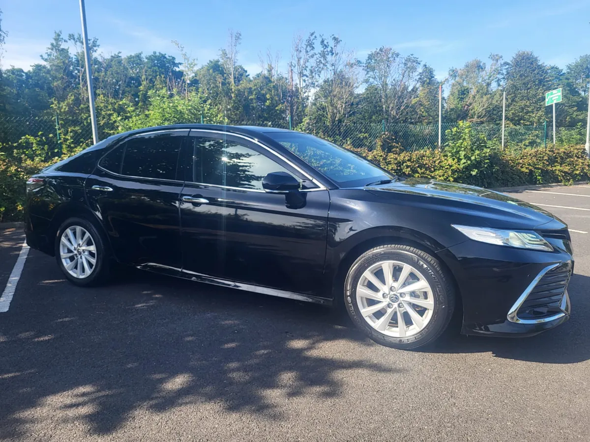 2022 TOYOTA CAMRY 2.5 HYBRID LOW MILES - Image 1