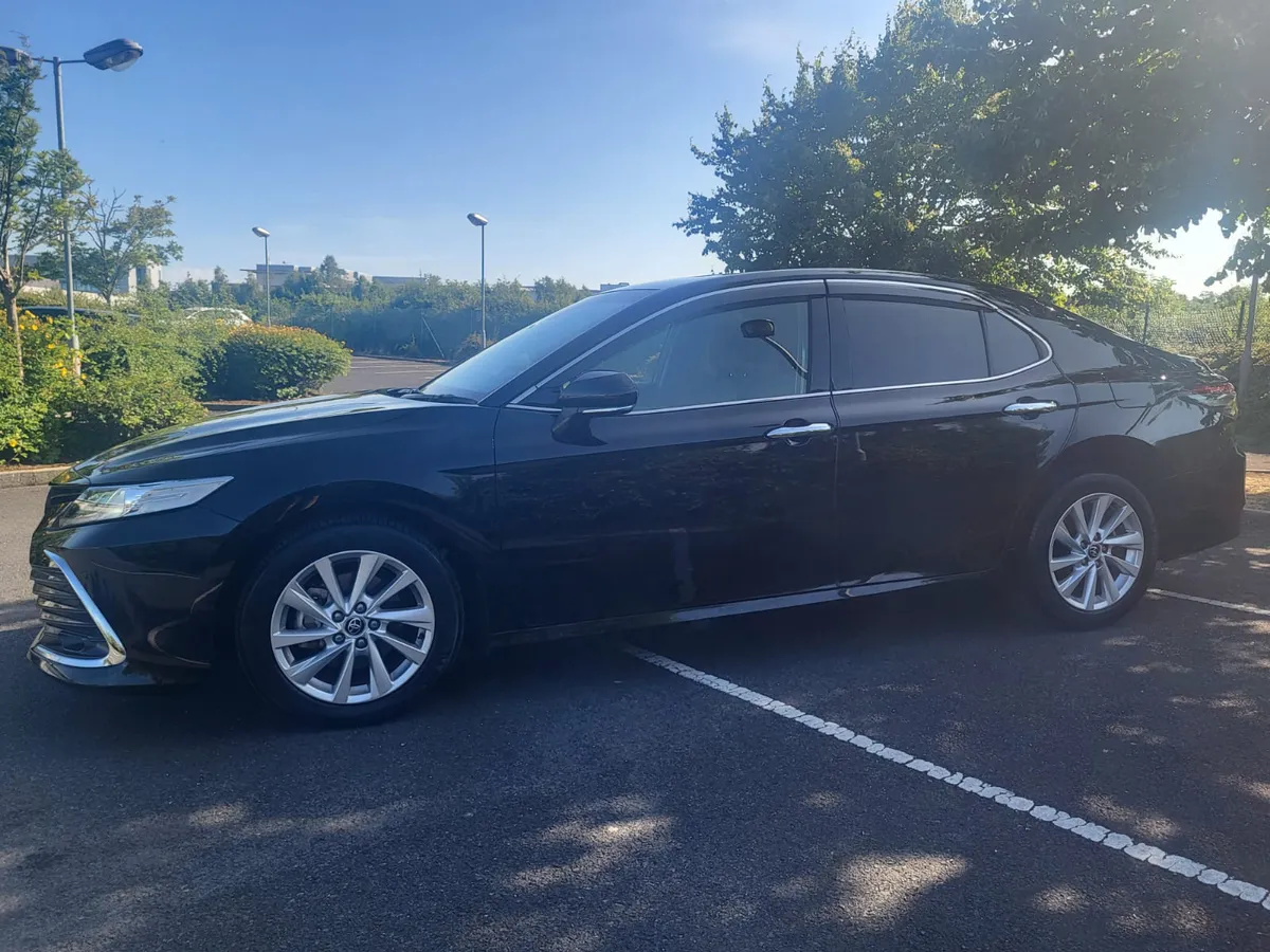 2022 TOYOTA CAMRY 2.5 HYBRID LOW MILES - Image 3