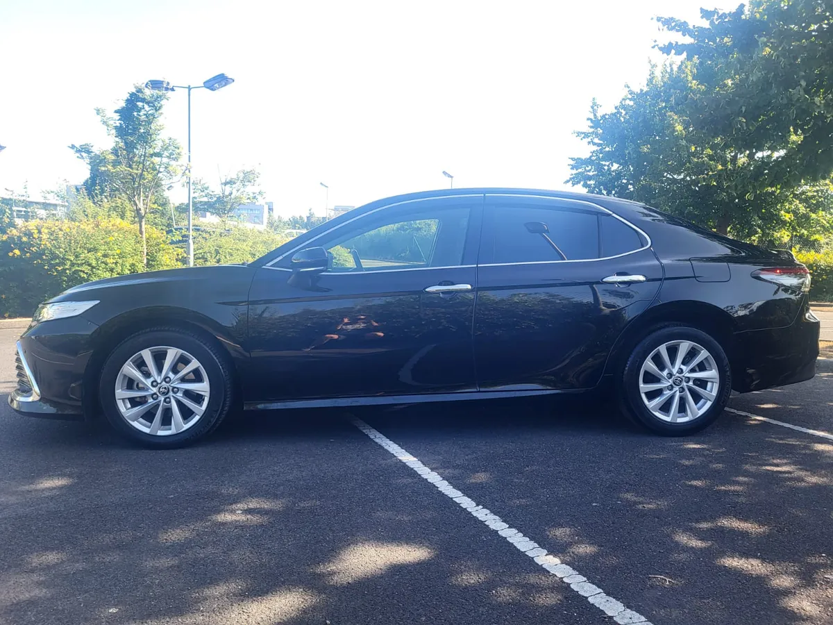 2022 TOYOTA CAMRY 2.5 HYBRID LOW MILES - Image 4