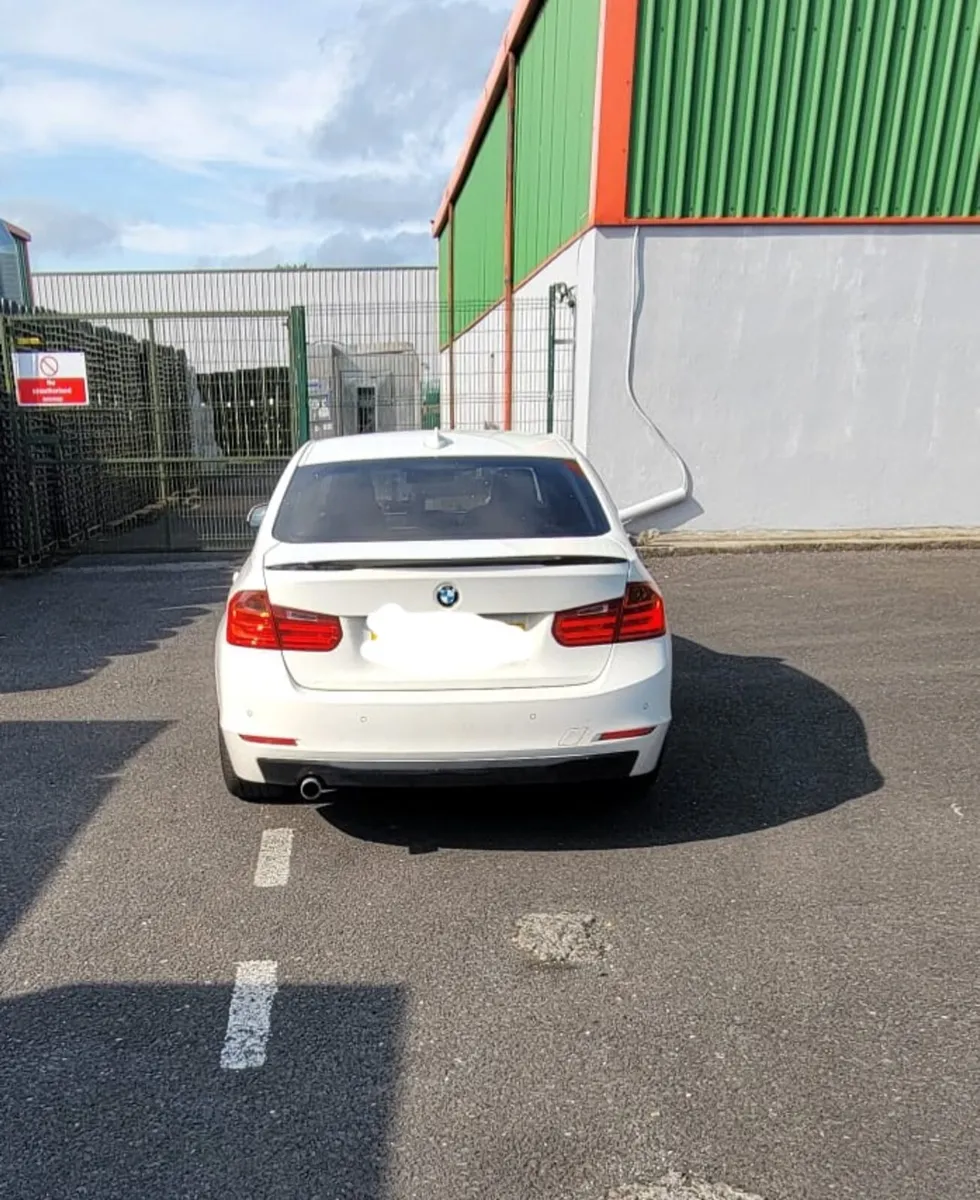 2012 BMW 320D F30 SE BREAKING PARTS N47D20C - Image 3