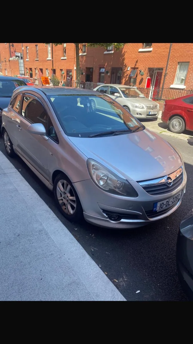 Opel Corsa 2010 - Image 2