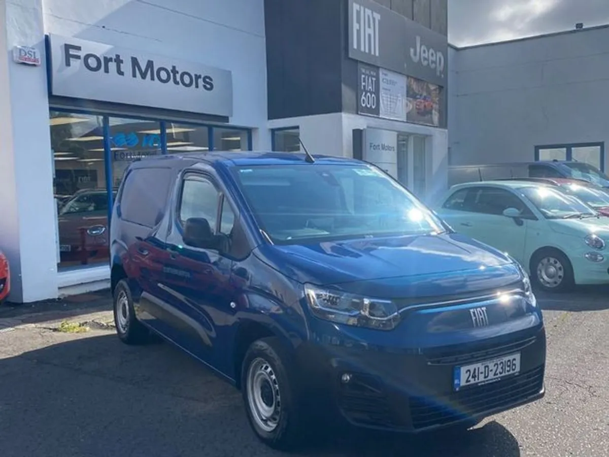 Fiat Doblo SWB 1.5 100HP 650KG 4DR - Image 3