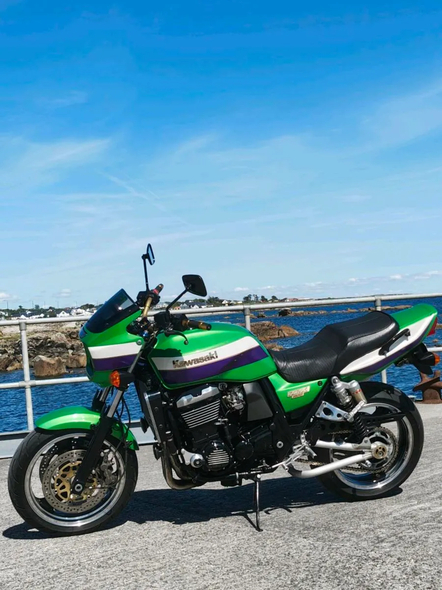 Kawasaki ZRX 1100R - Image 4