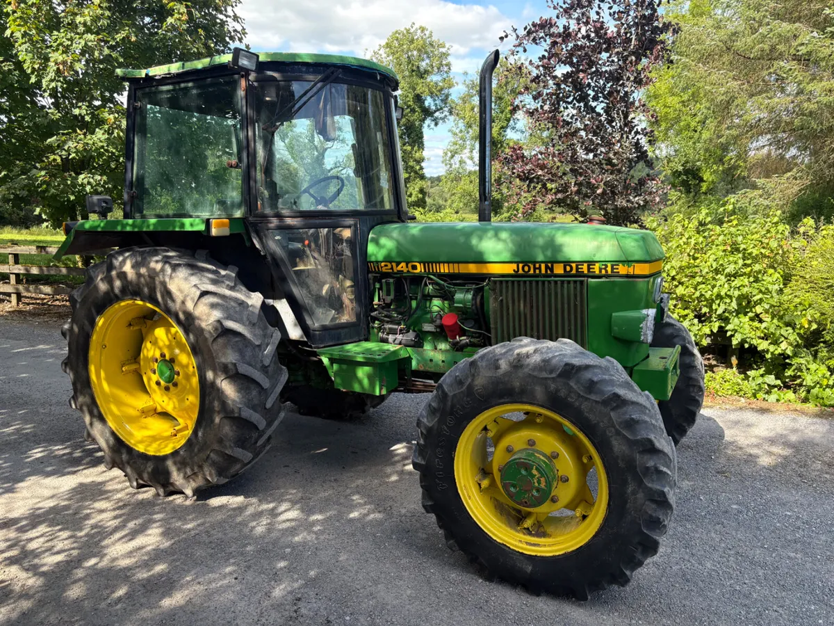 John Deere 2140 - Image 2