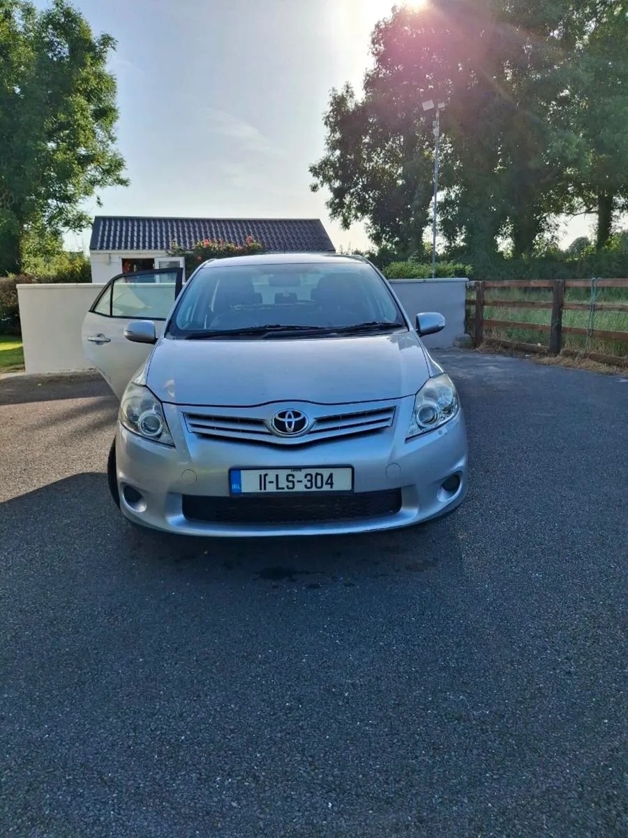 Car - Image 1
