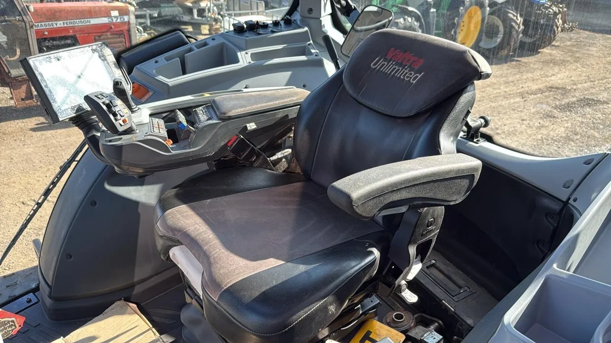 2020 valtra t174d - Image 4