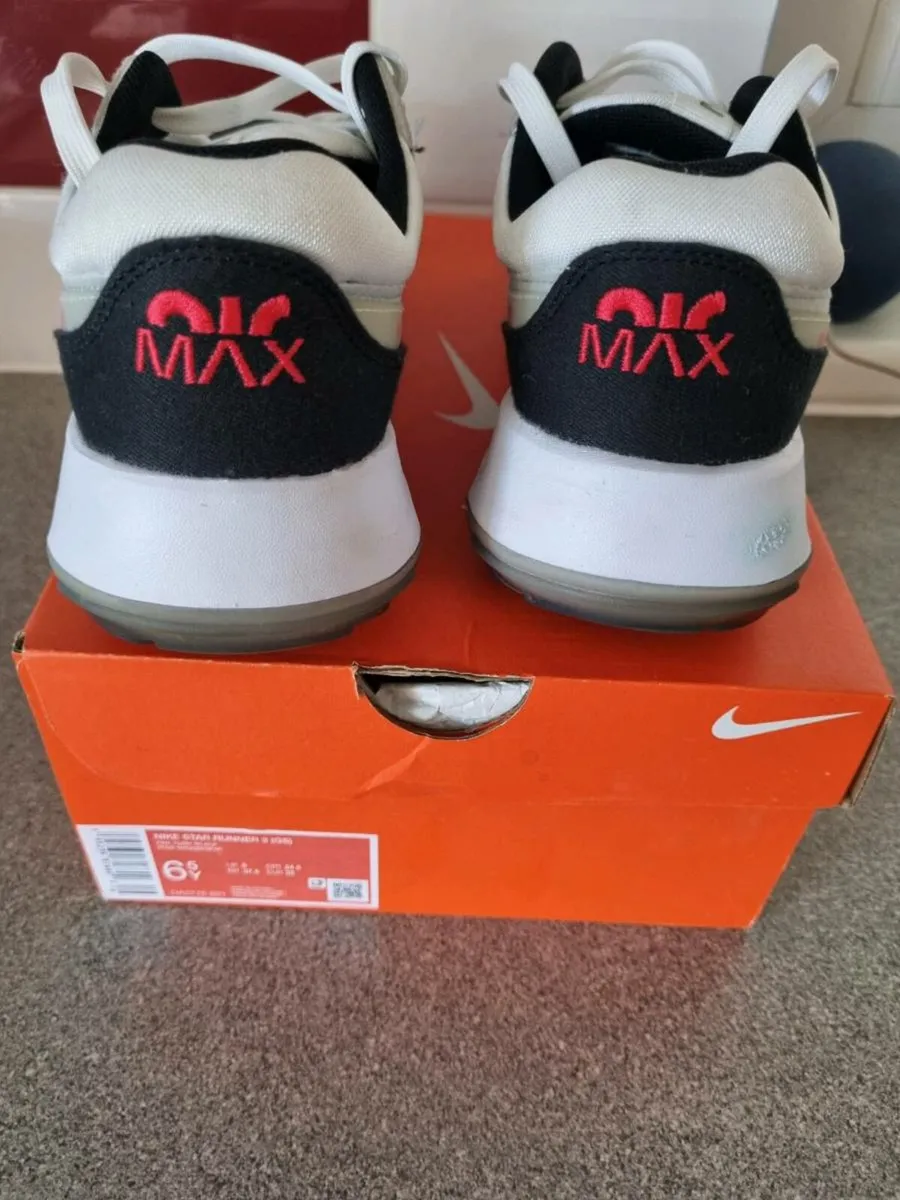 Nike air max runners - Image 2