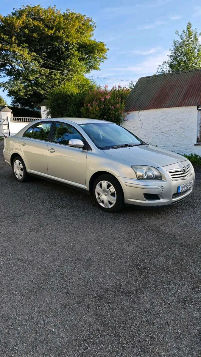 Toyota avensis 2008 - Image 2