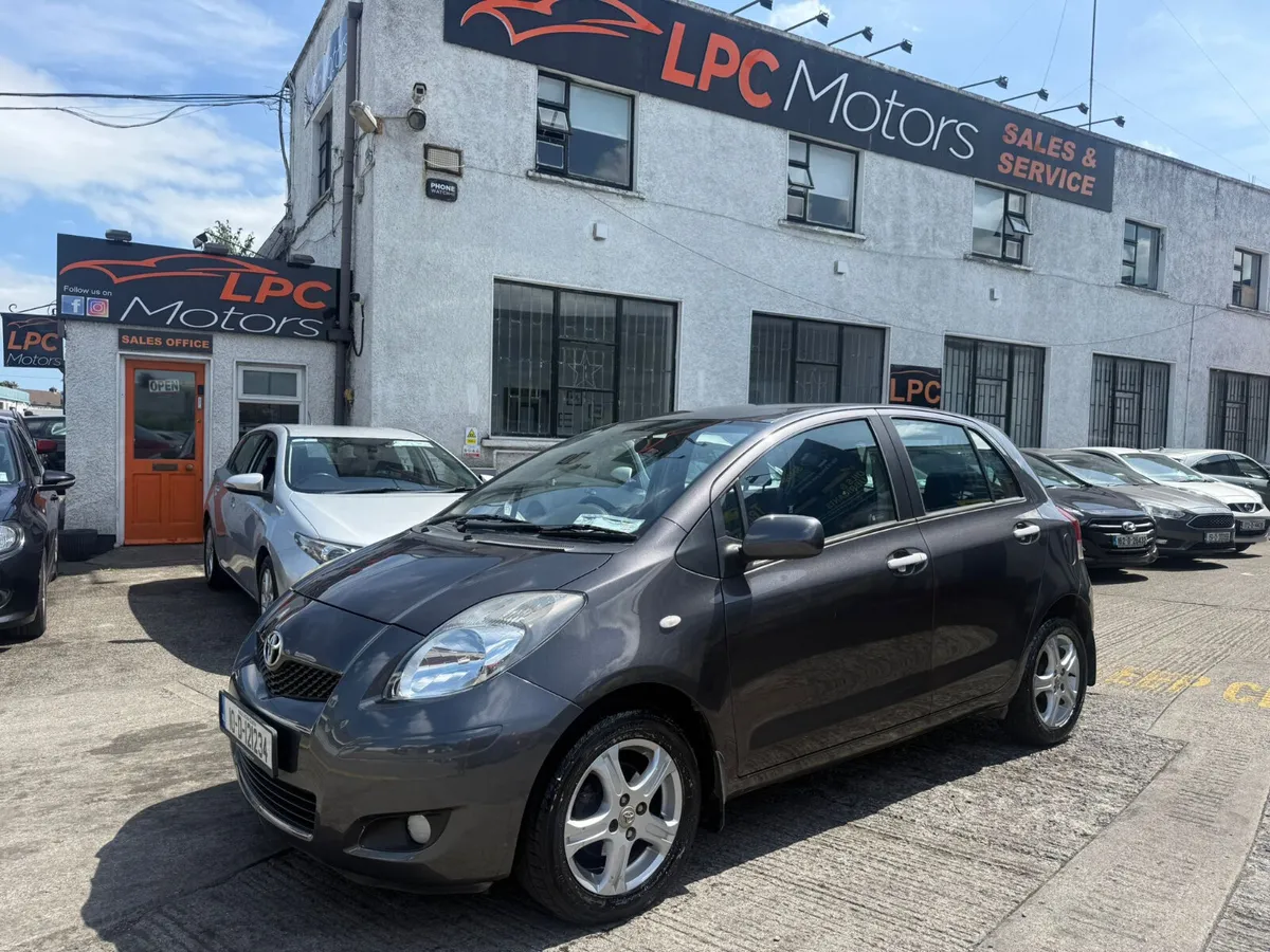 Toyota Yaris 2010 Automatic - Image 2