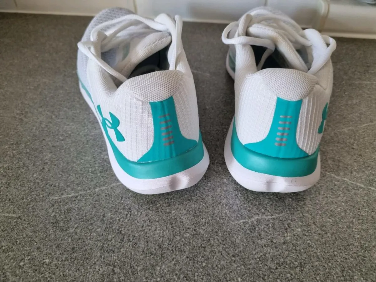 Under armour runners - Image 3