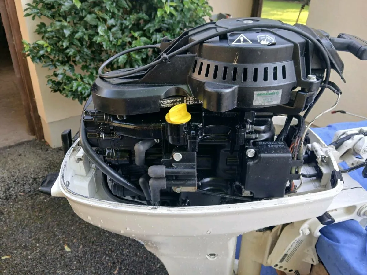 Johnson 8hp 4 stroke low emmision - Image 3