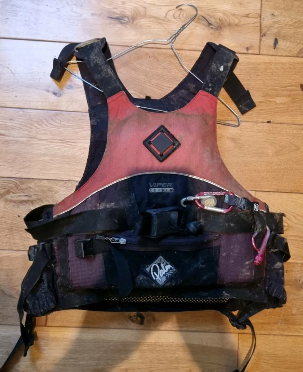 Life jacket - Image 2