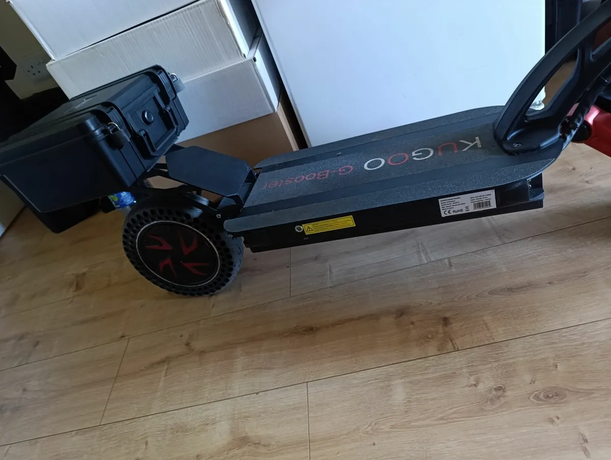 Electric scooter - Image 2