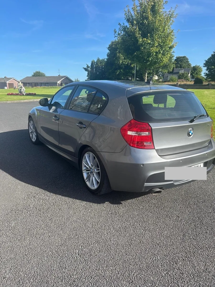 BMW 1-Series 2010 - Image 2